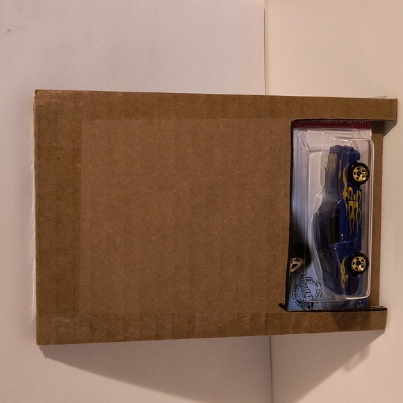 D1 Hot Wheels 68 Shelby GT500  with shipping protector - Picture 3 of 3